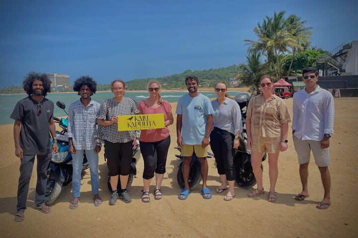 Group Photo @Unawatuna Beach